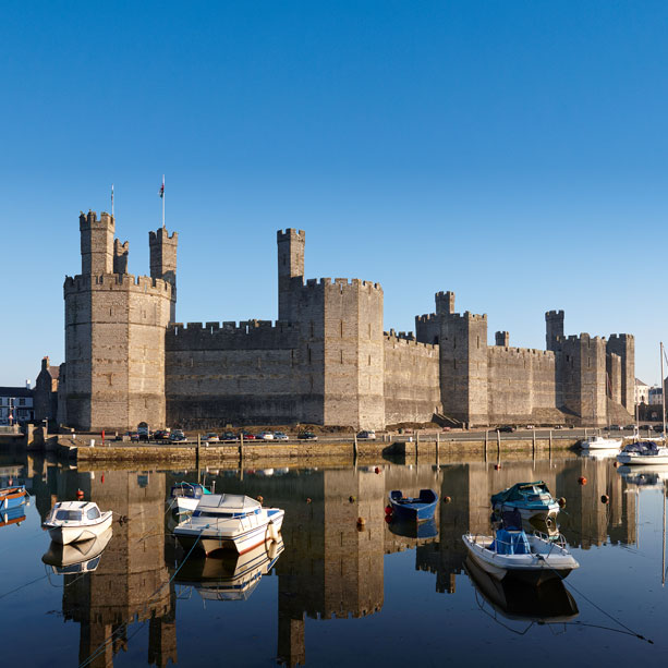 Caernarfon Castle Pamphlet Guide (Welsh)