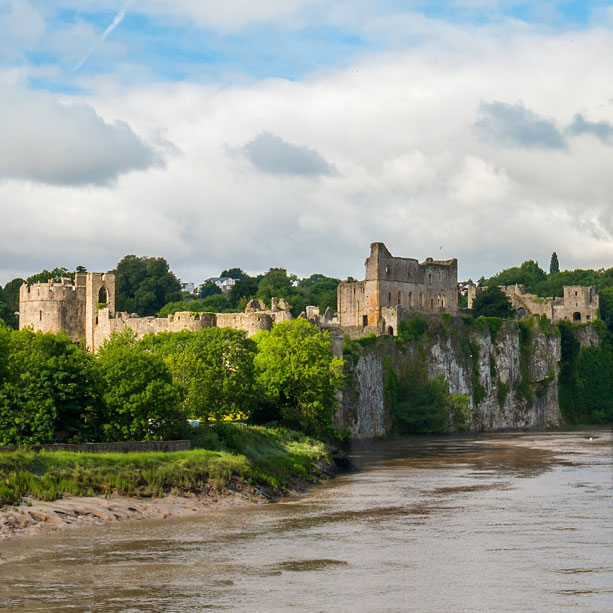 Chepstow Castle Pamphlet Guide (Welsh)