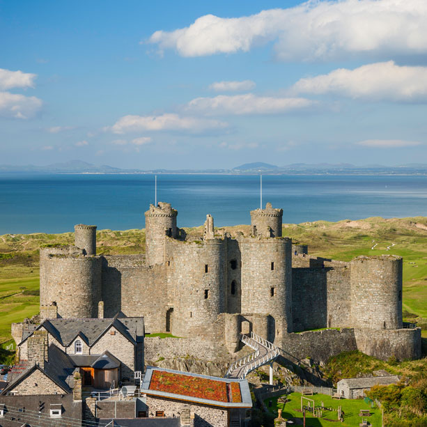 Harlech Castle Pamphlet Guide (Welsh)